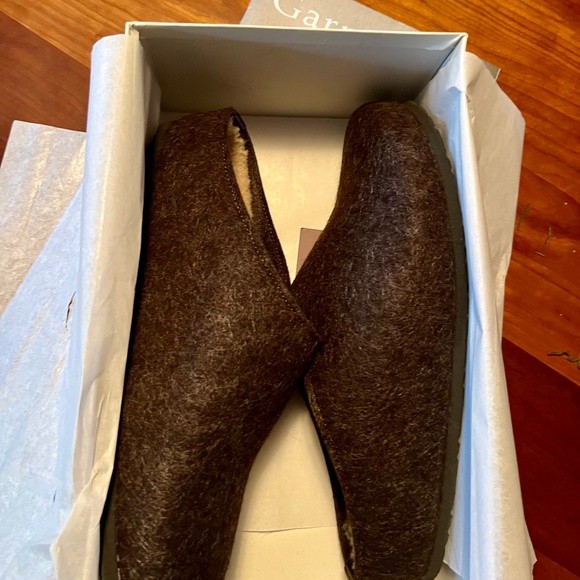 New in Box Unisex Garnet Hill brand wool slides sz 42 - Picture 8 of 8